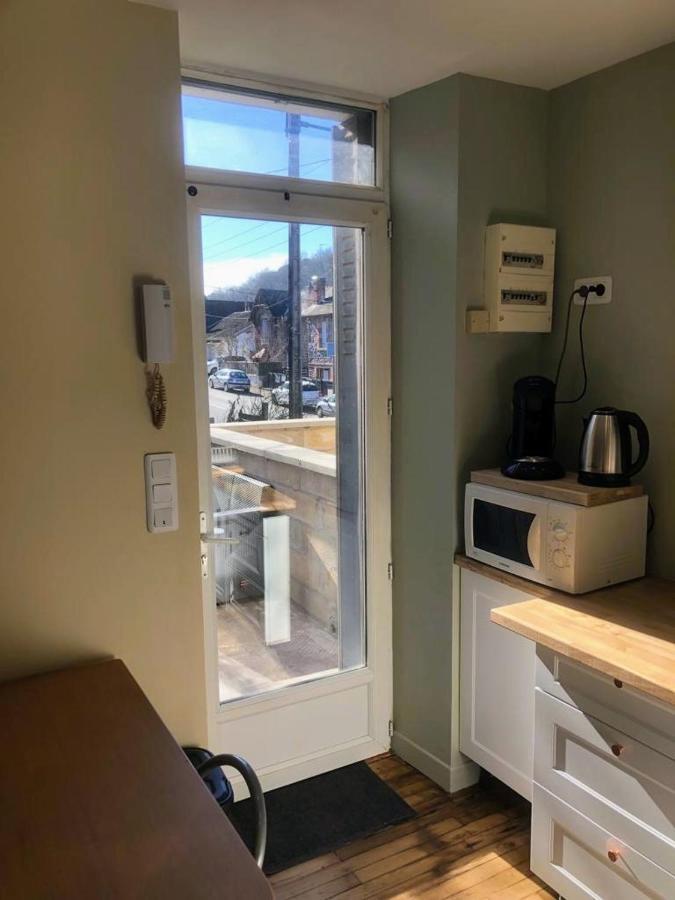 Logement A Brive Avec Terrasse Et Climatisation - Pres De La Gare Et Du Centre-Ville - Wifi Et Stationnement Gratuit 외부 사진